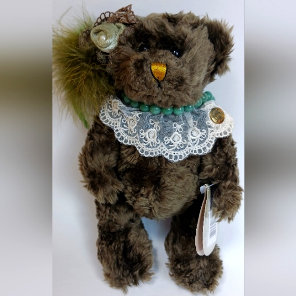 LIZBETH POWER BEAR OF SUCCESS PICKFORD BEARS BRASS BUTTON  9" 